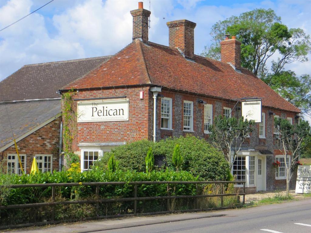 The Pelican Inn Froxfield  المظهر الخارجي الصورة